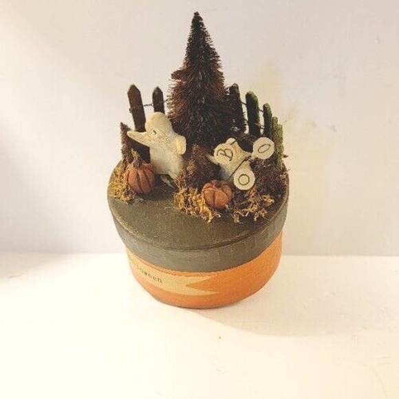 ESC Trading 2002 BOO Backyard Scenery Box Signed Butler RARE - Picture 2 of 6